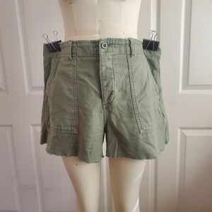 GAP utility high wiasted shorts, olive green, Size 16